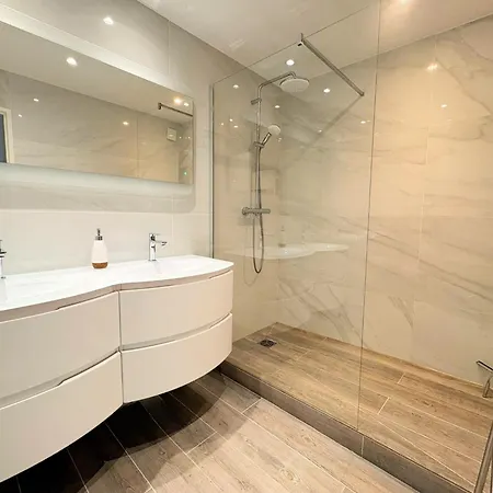 Le Riva *